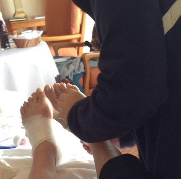 Roberta Miranda Feet