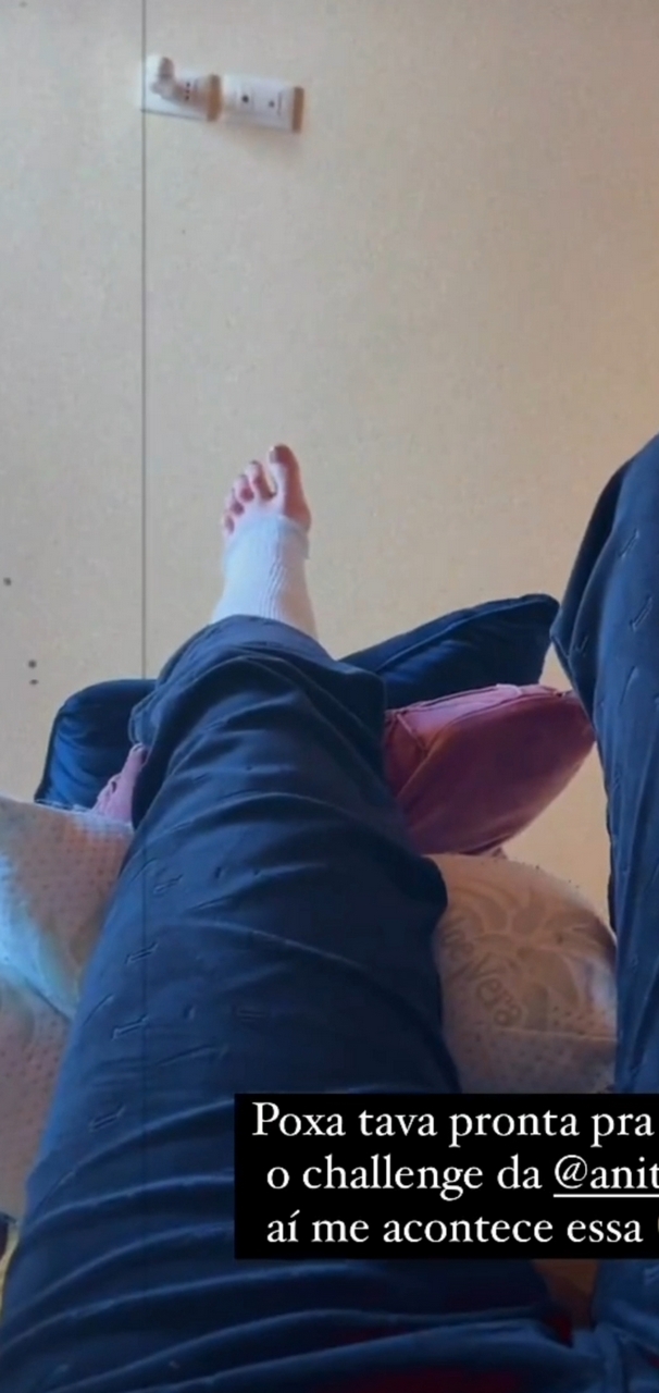 Rosamaria Montibeller Feet