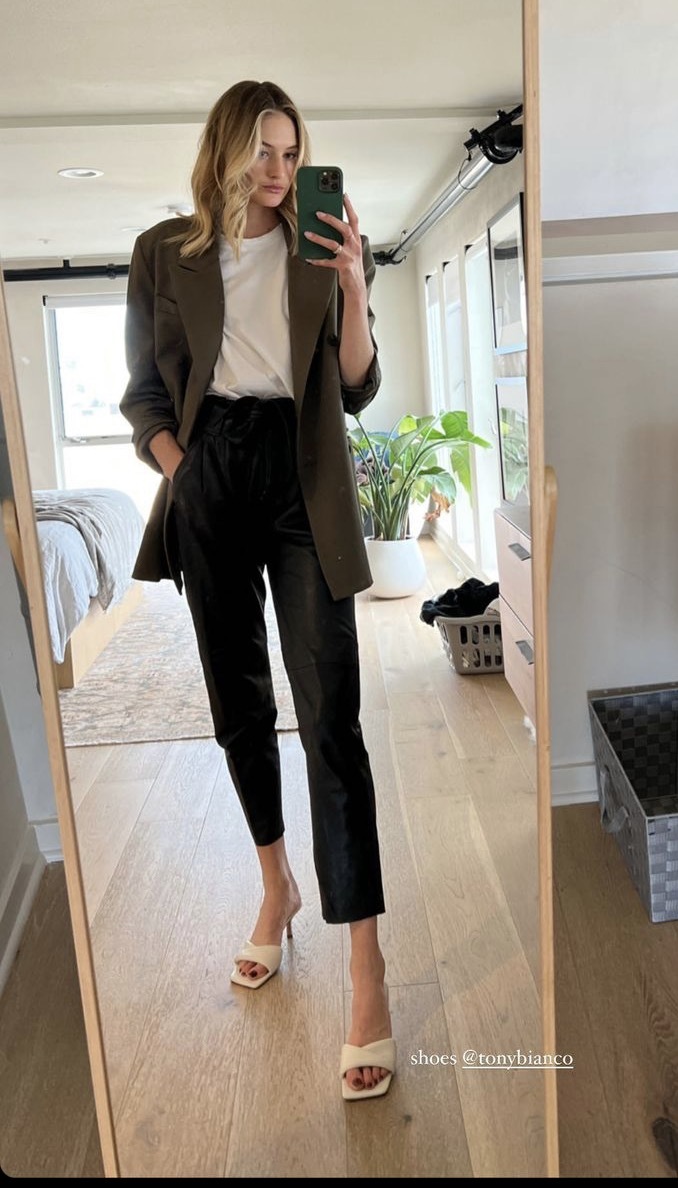 Sanne Vloet Feet