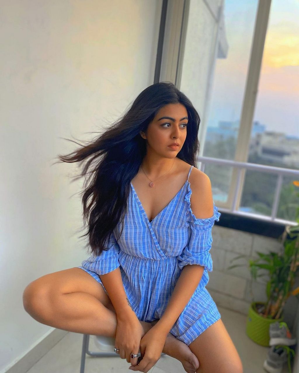 Shafaq Naaz Feet