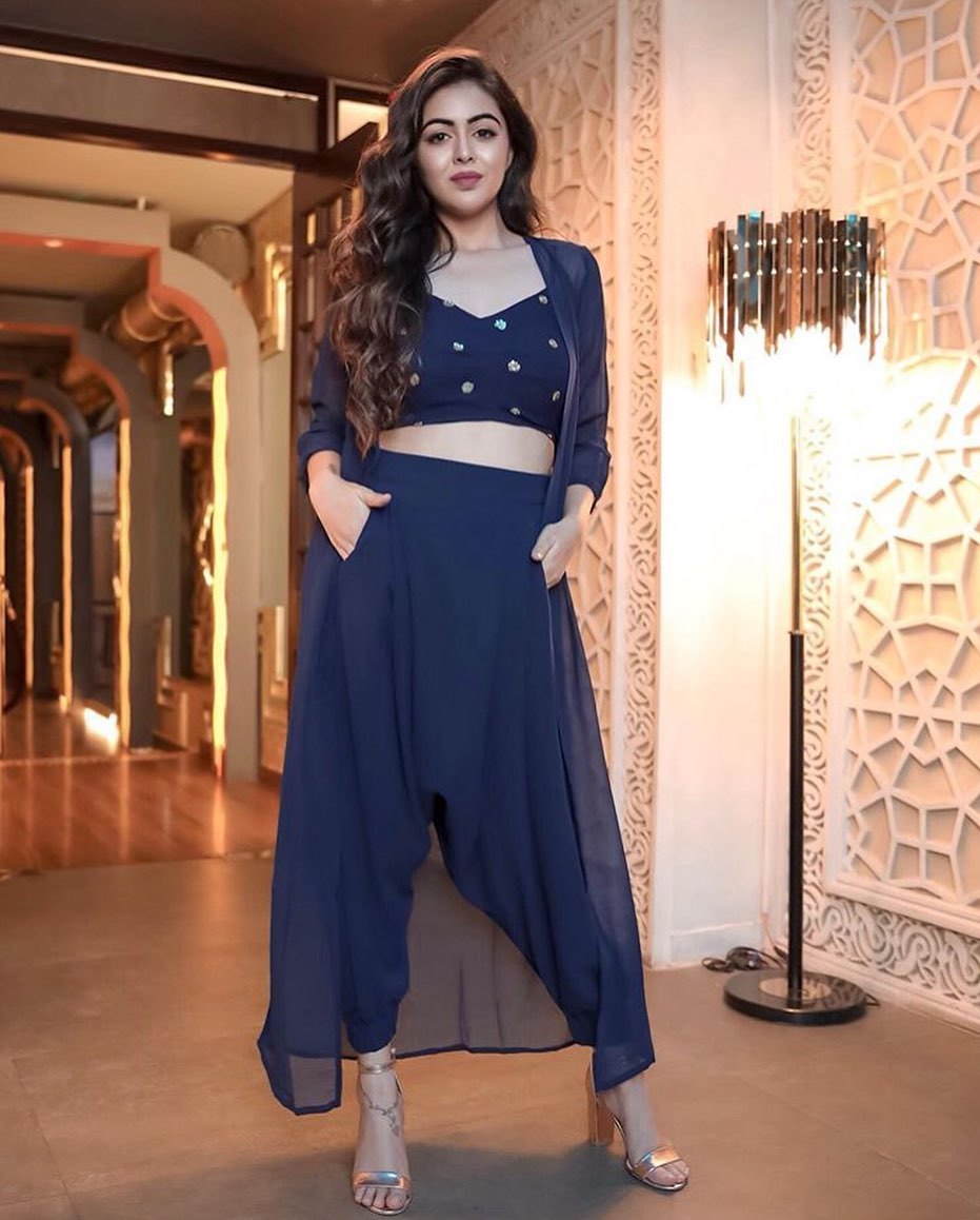 Shafaq Naaz Feet