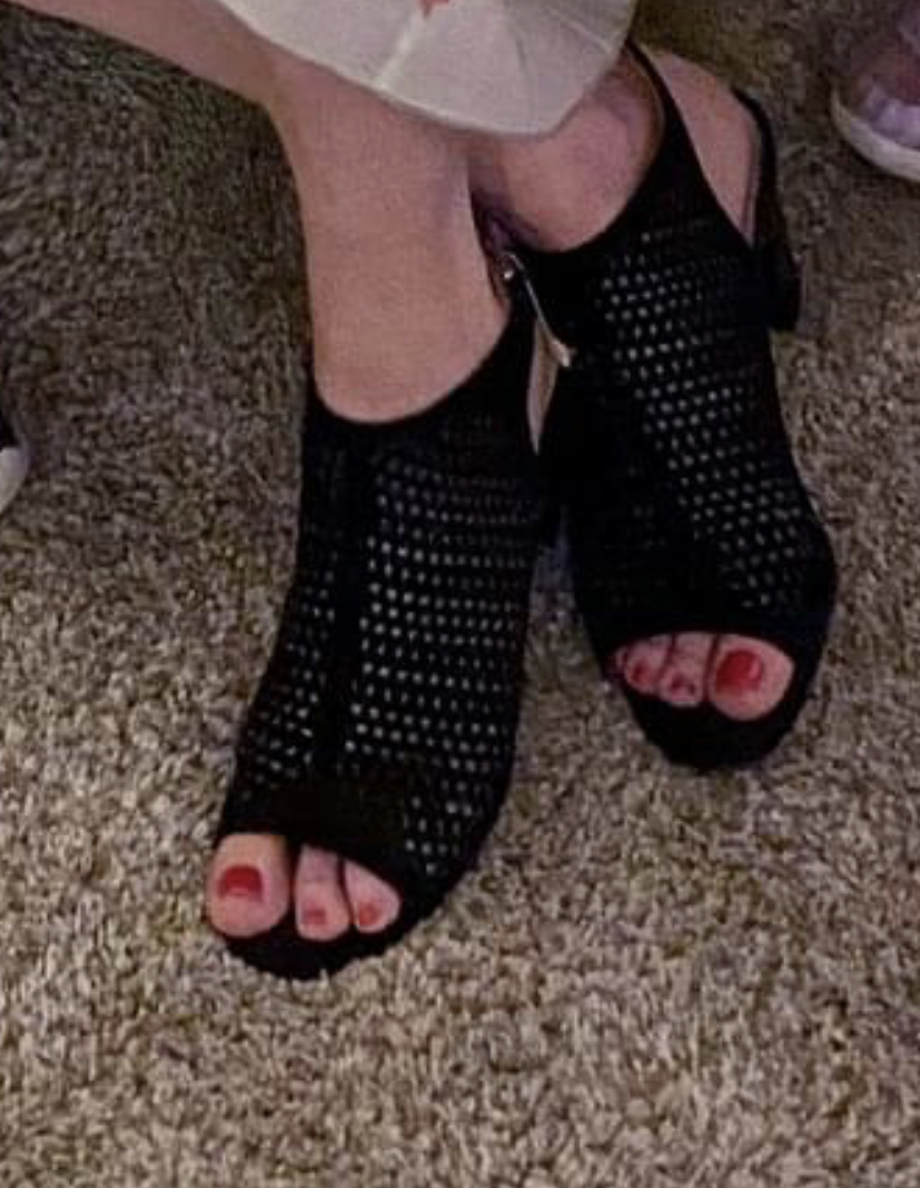 Stephanie Young Feet