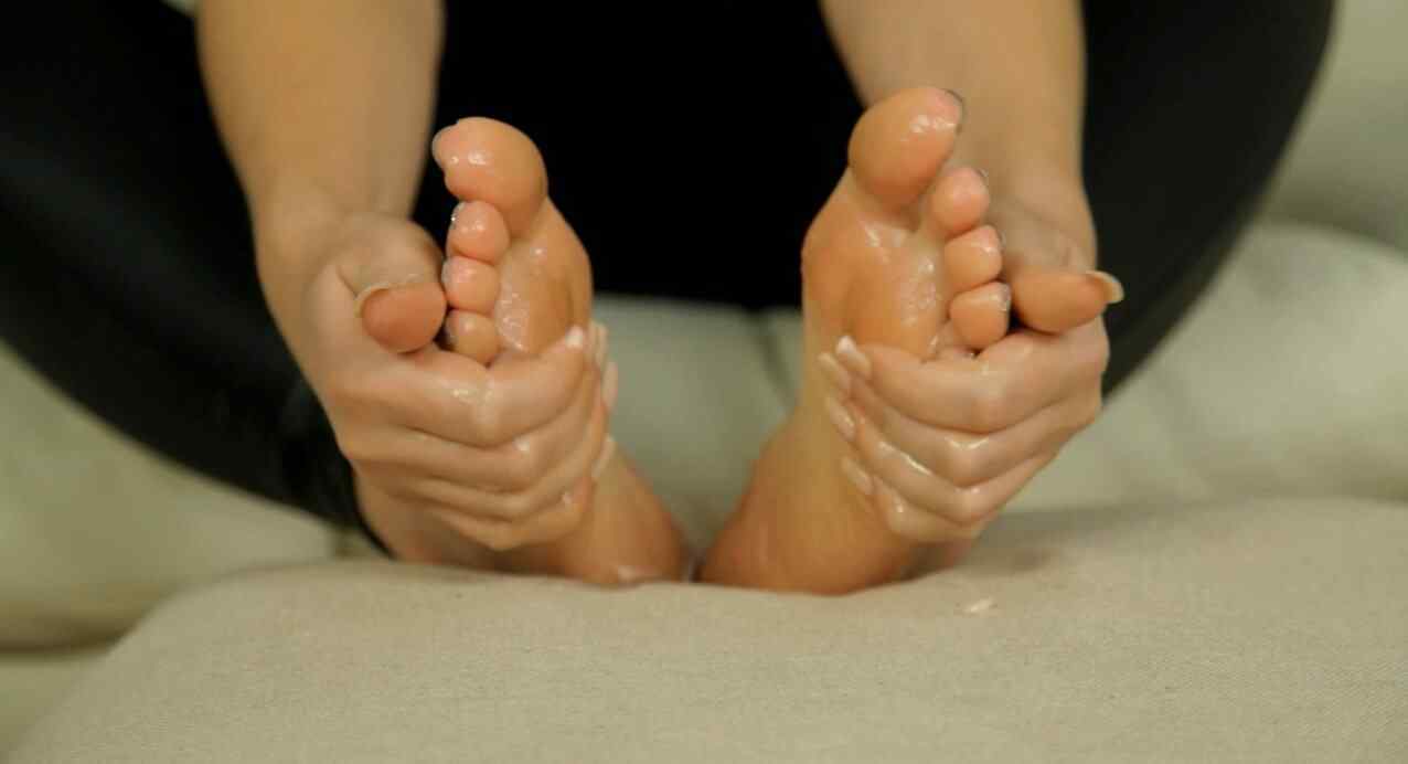 Sydney James Feet