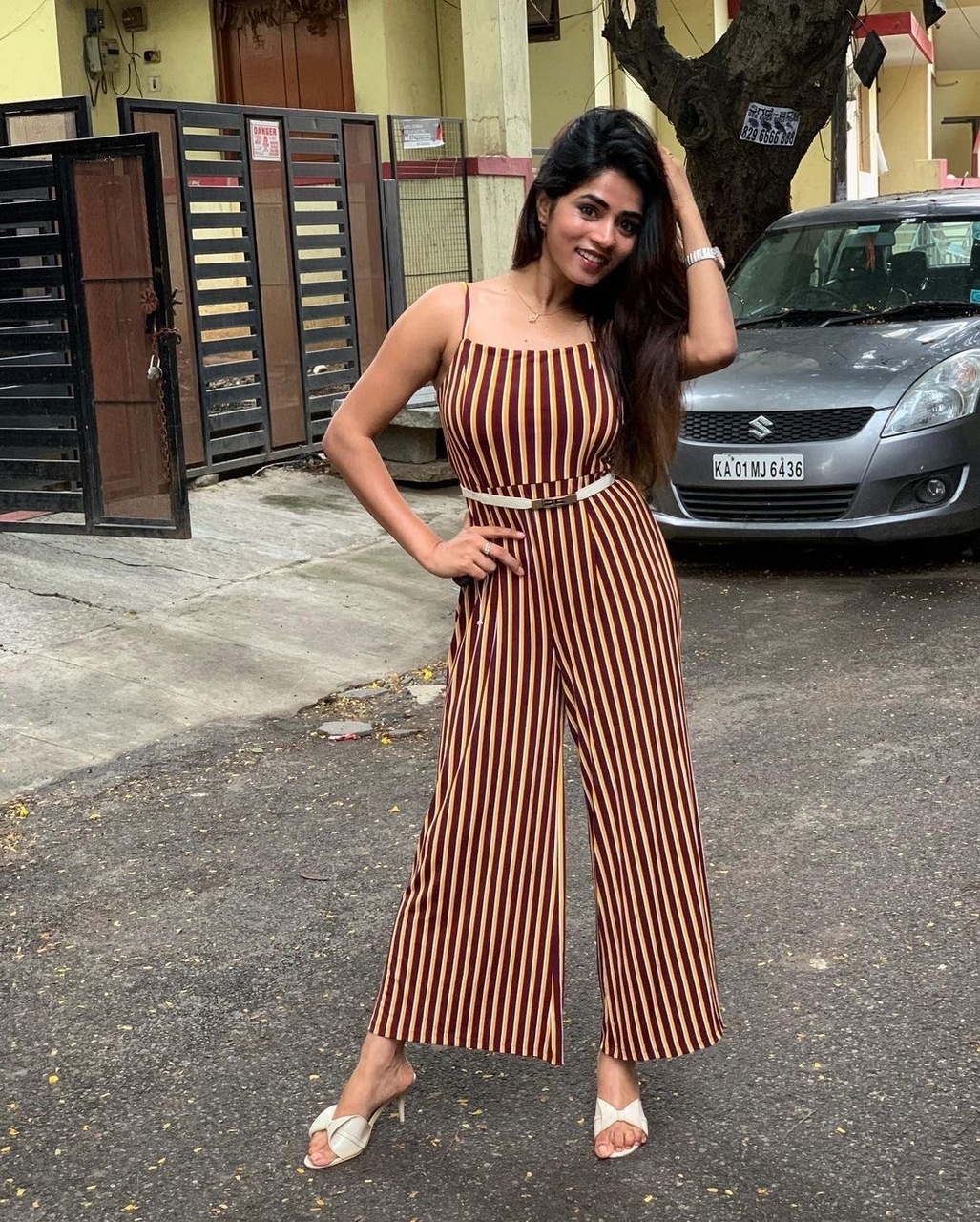 Viranika Shetty Feet