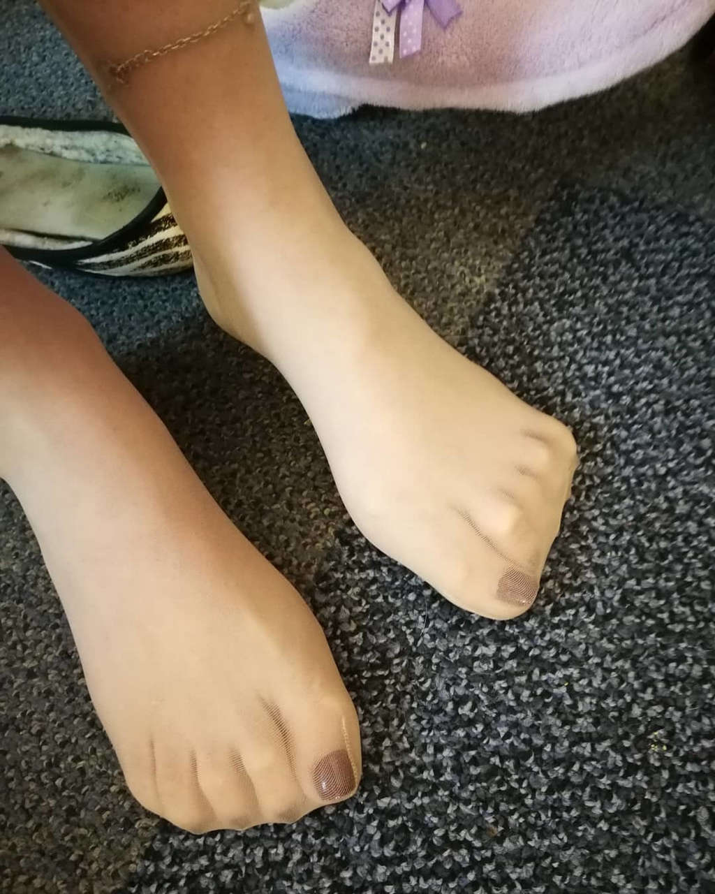 Vicki Peach Feet