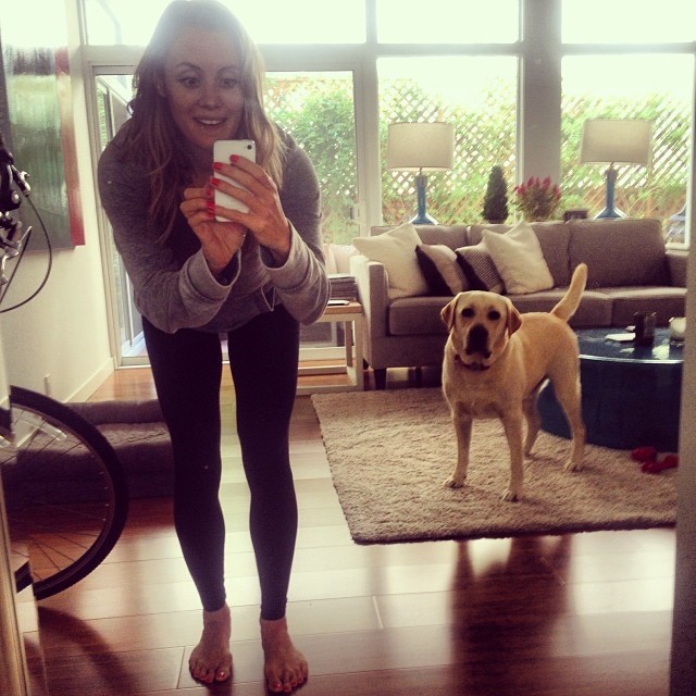 Valentine Bureau Feet